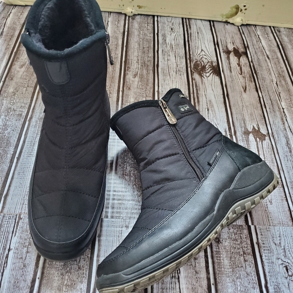 Blondo | Shoes | Blondo Sport Audrey 